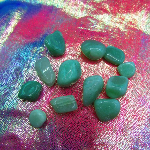 Green Aventurine Tumbled 1 Ounce Grid Set - Picture 2 of 5
